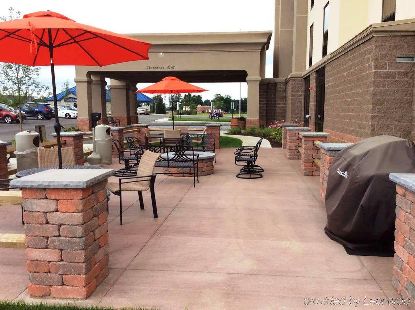 Hampton Inn Butler Bagian luar foto